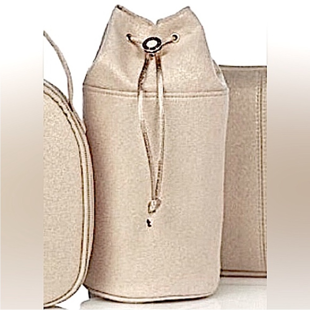 Bvlgari emirates business travel pouch bag